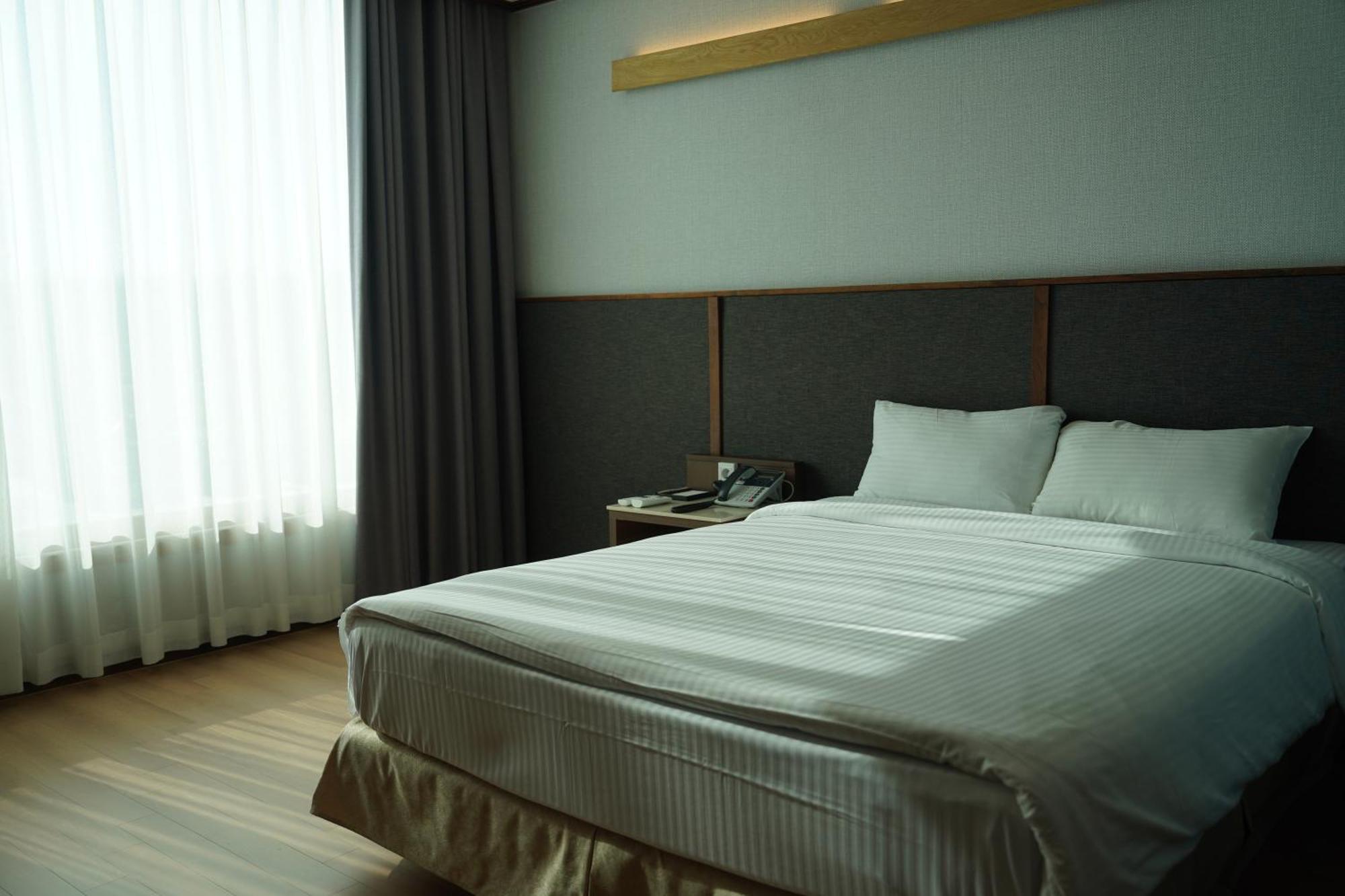 Sacheon Grand Tourist Hotel Exterior photo